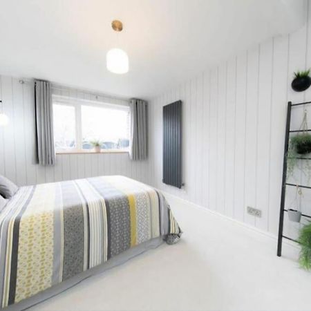 Recently Refurbished Home. Poulton-le-Fylde المظهر الخارجي الصورة