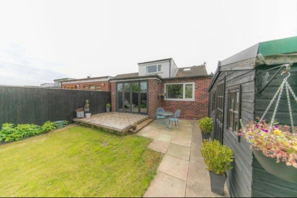 Recently Refurbished Home. Poulton-le-Fylde المظهر الخارجي الصورة