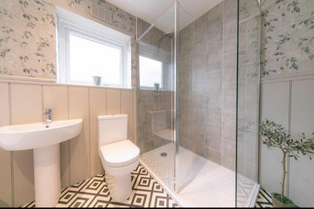 Recently Refurbished Home. Poulton-le-Fylde المظهر الخارجي الصورة